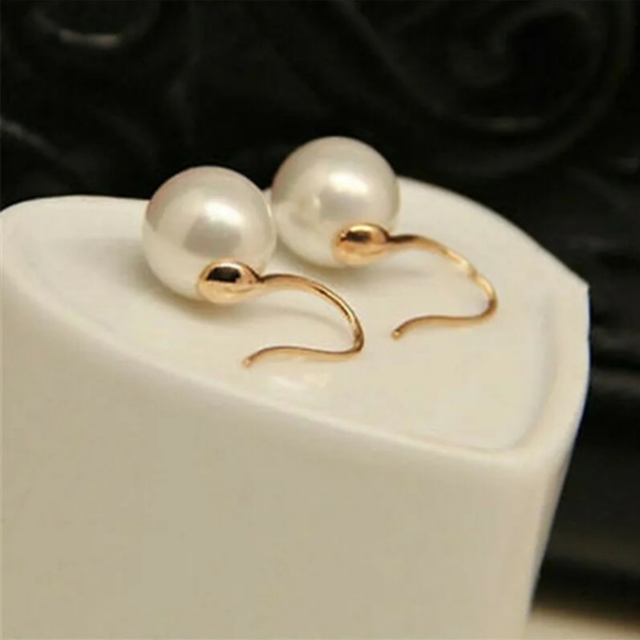 White Pearl Silver or Gold Elegant Luxury Sophisticated Dangly Hook Earrings - Picture 4 of 16